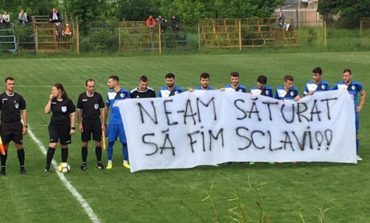 Fotbaliștii de la ASCO Filiași au protestat pentru restanțele salariale